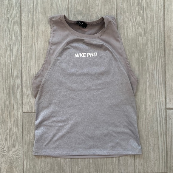 Nike Pro gray size small - Picture 1 of 3